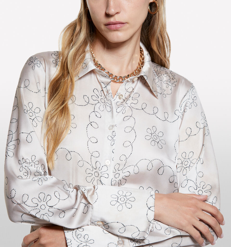 Camisa bege em cetim estampado - camisas para mulher - Bege | Sisley image number 4